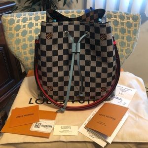 Louis Vuitton NeoNoe Limited Edition